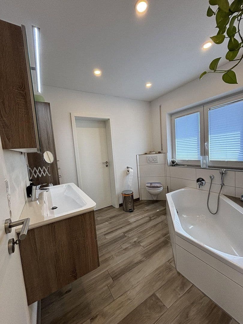 Prodej domu 127 m², pozemek 668 m², Tettenweis, Bavorsko Prodej domu 127 m², pozemek 668 m², Tettenweis, Bavorsko