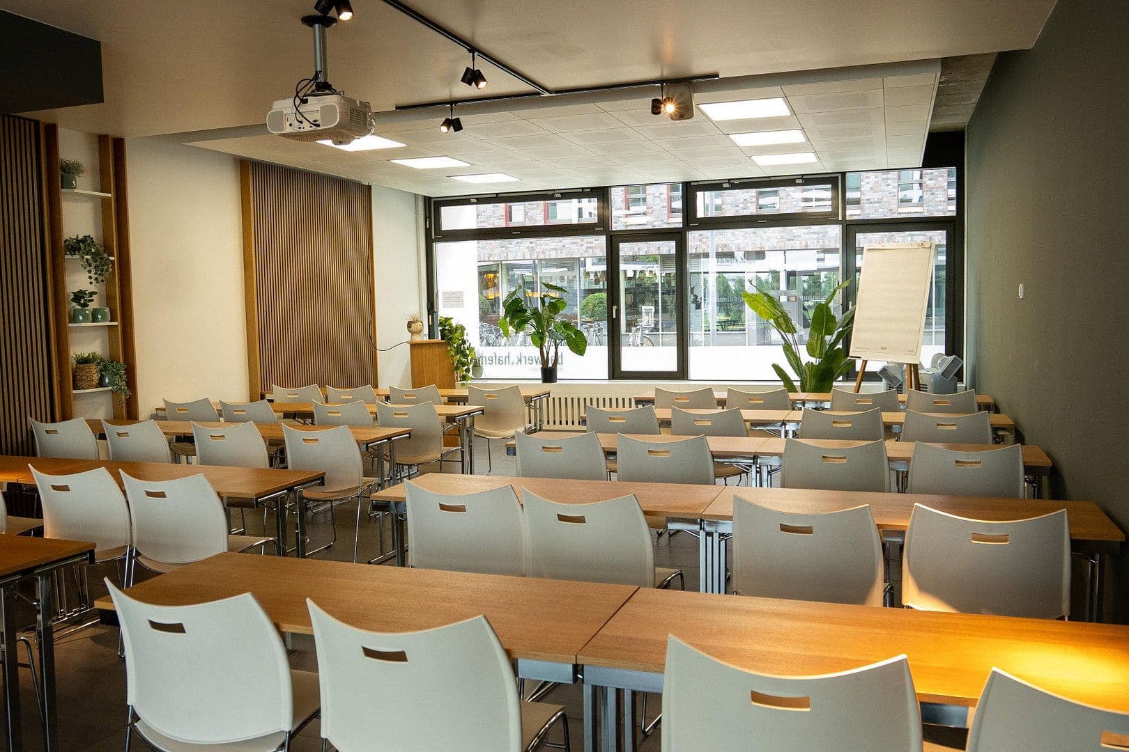 Prodej kanceláře 350 m², Anna-Schneider-Steig 19-21, Köln, Severní Porýní-Vestfálsko Prodej kanceláře 350 m², Anna-Schneider-Steig 19-21, Köln, Severní Porýní-Vestfálsko