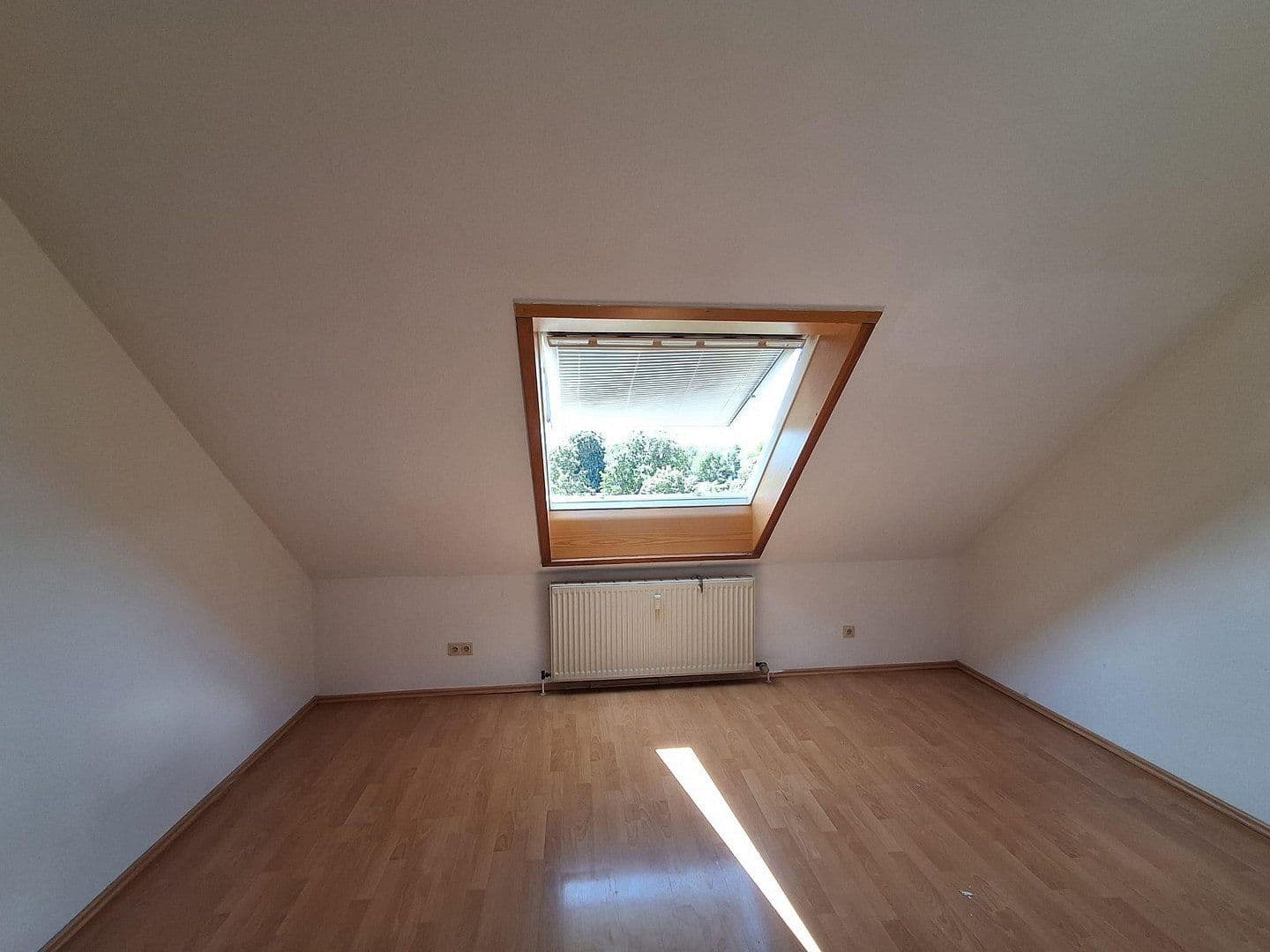 Pronájem bytu 1+1 31 m², Kleine Hammer Str. 55, Essen, Severní Porýní-Vestfálsko Pronájem bytu 1+1 31 m², Kleine Hammer Str. 55, Essen, Severní Porýní-Vestfálsko