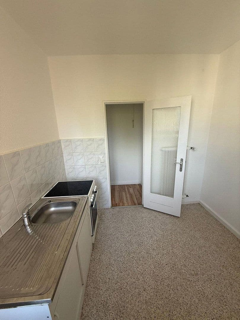 Pronájem bytu 1+1 43 m², Neuendorfer Str. 99, Berlin, Berlín Pronájem bytu 1+1 43 m², Neuendorfer Str. 99, Berlin, Berlín
