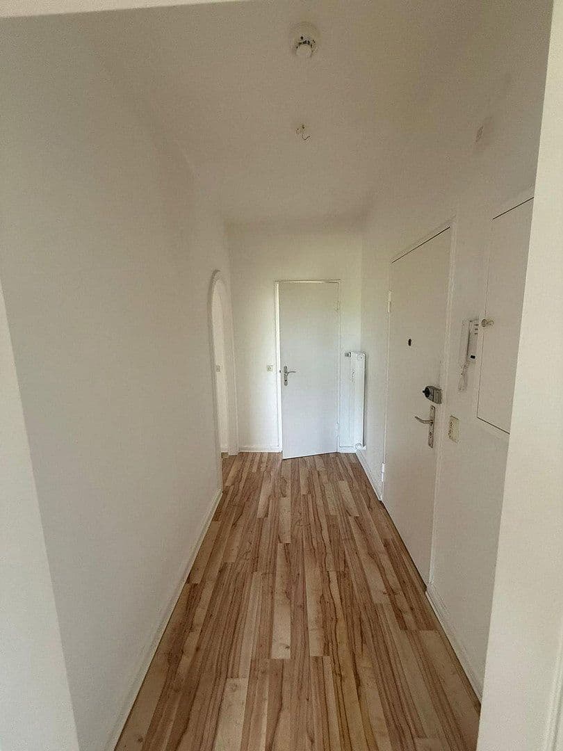 Pronájem bytu 1+1 43 m², Neuendorfer Str. 99, Berlin, Berlín Pronájem bytu 1+1 43 m², Neuendorfer Str. 99, Berlin, Berlín