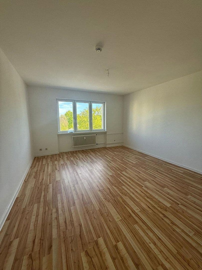 Pronájem bytu 1+1 43 m², Neuendorfer Str. 99, Berlin, Berlín Pronájem bytu 1+1 43 m², Neuendorfer Str. 99, Berlin, Berlín