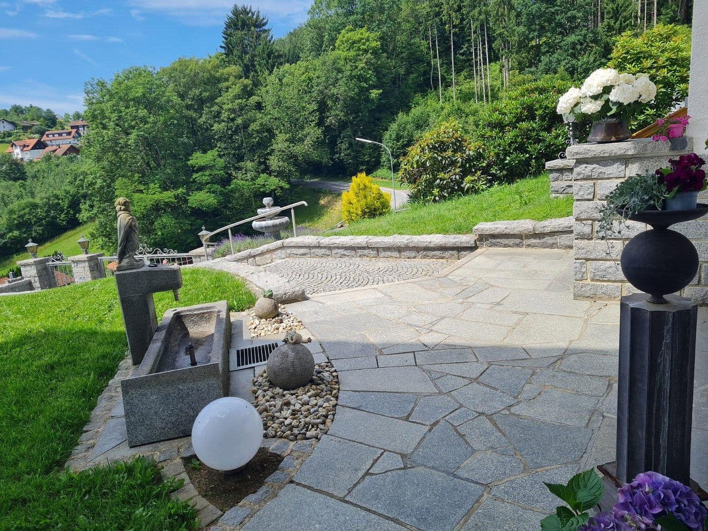 Prodej domu 335 m², pozemek 12.834 m², Waldbrunn, Bavorsko Prodej domu 335 m², pozemek 12.834 m², Waldbrunn, Bavorsko