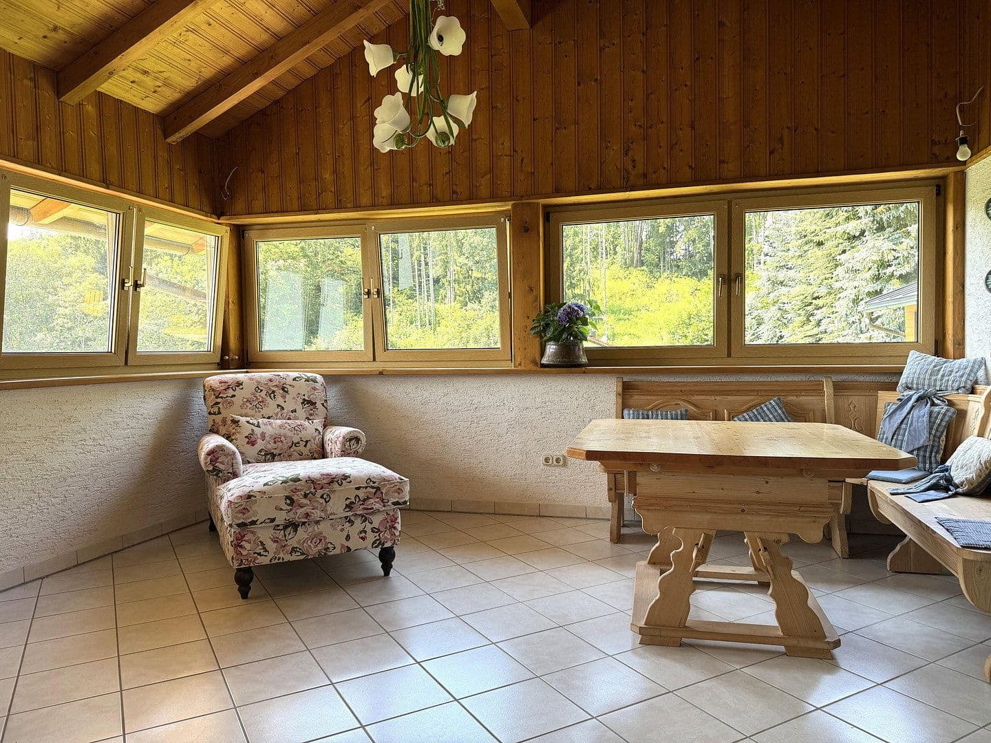 Prodej domu 335 m², pozemek 12.834 m², Waldbrunn, Bavorsko Prodej domu 335 m², pozemek 12.834 m², Waldbrunn, Bavorsko