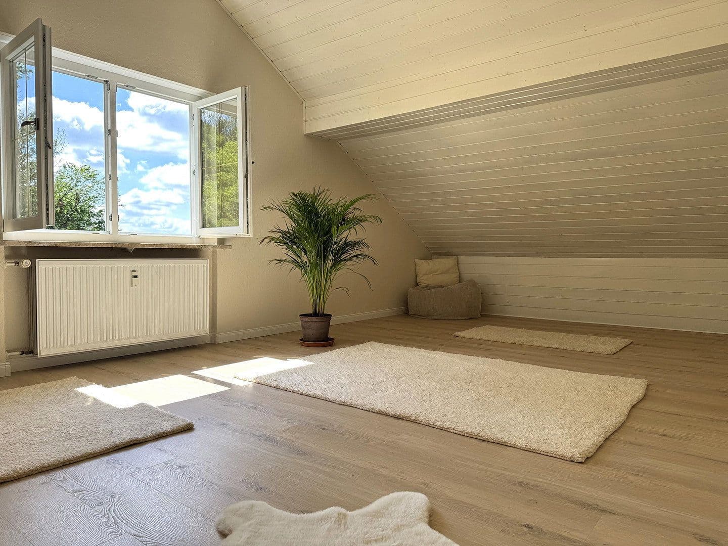 Prodej domu 335 m², pozemek 12.834 m², Waldbrunn, Bavorsko Prodej domu 335 m², pozemek 12.834 m², Waldbrunn, Bavorsko