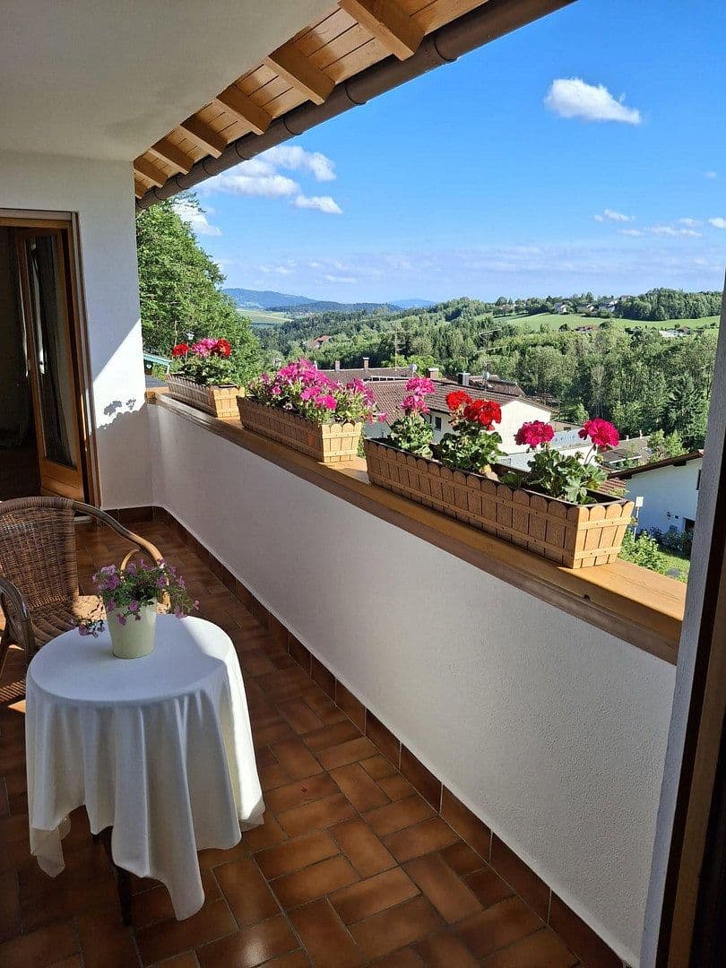 Prodej domu 335 m², pozemek 12.834 m², Waldbrunn, Bavorsko Prodej domu 335 m², pozemek 12.834 m², Waldbrunn, Bavorsko