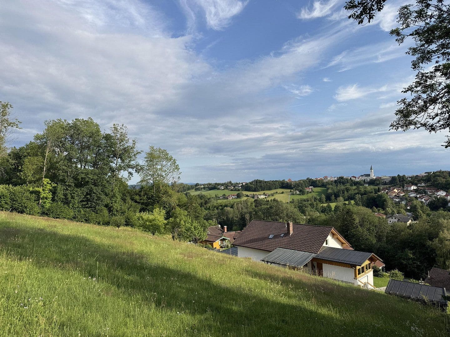 Prodej domu 335 m², pozemek 12.834 m², Waldbrunn, Bavorsko Prodej domu 335 m², pozemek 12.834 m², Waldbrunn, Bavorsko