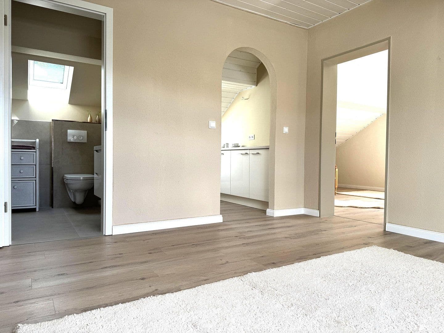 Prodej domu 335 m², pozemek 12.834 m², Waldbrunn, Bavorsko Prodej domu 335 m², pozemek 12.834 m², Waldbrunn, Bavorsko