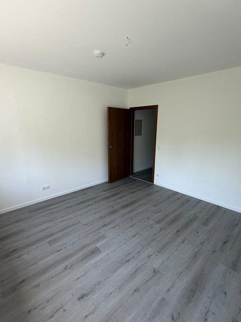 Pronájem bytu 3+1 98 m², Eilendorfer Straße 102, Cáchy, Severní Porýní-Vestfálsko Pronájem bytu 3+1 98 m², Eilendorfer Straße 102, Cáchy, Severní Porýní-Vestfálsko