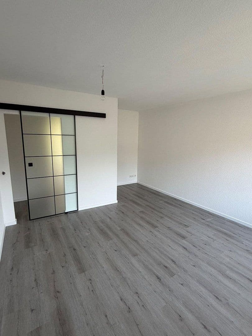 Pronájem bytu 3+1 98 m², Eilendorfer Straße 102, Cáchy, Severní Porýní-Vestfálsko Pronájem bytu 3+1 98 m², Eilendorfer Straße 102, Cáchy, Severní Porýní-Vestfálsko