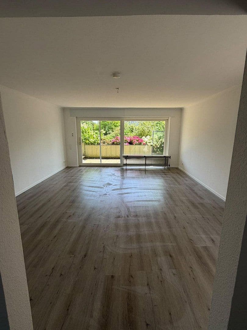 Pronájem bytu 3+1 98 m², Eilendorfer Straße 102, Cáchy, Severní Porýní-Vestfálsko Pronájem bytu 3+1 98 m², Eilendorfer Straße 102, Cáchy, Severní Porýní-Vestfálsko