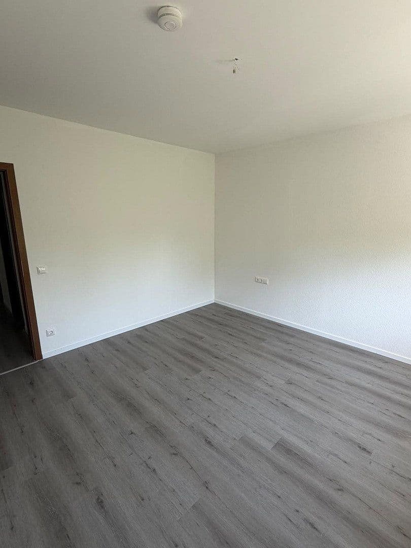 Pronájem bytu 3+1 98 m², Eilendorfer Straße 102, Cáchy, Severní Porýní-Vestfálsko Pronájem bytu 3+1 98 m², Eilendorfer Straße 102, Cáchy, Severní Porýní-Vestfálsko