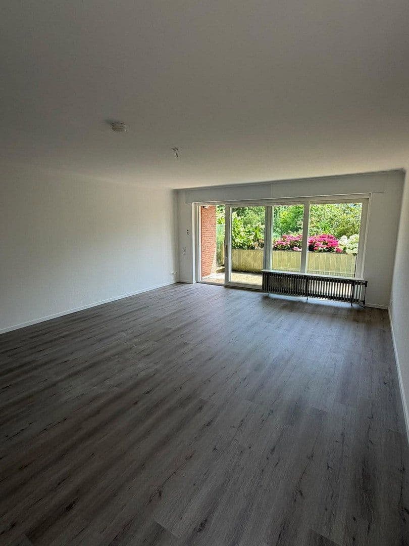 Pronájem bytu 3+1 98 m², Eilendorfer Straße 102, Cáchy, Severní Porýní-Vestfálsko Pronájem bytu 3+1 98 m², Eilendorfer Straße 102, Cáchy, Severní Porýní-Vestfálsko
