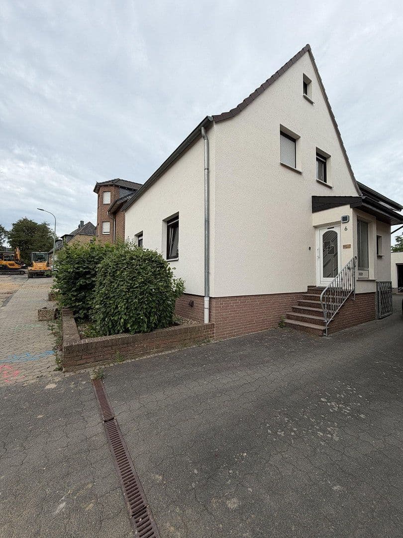 Pronájem domu 168 m², pozemek 400 m², Zülpich, Severní Porýní-Vestfálsko Pronájem domu 168 m², pozemek 400 m², Zülpich, Severní Porýní-Vestfálsko