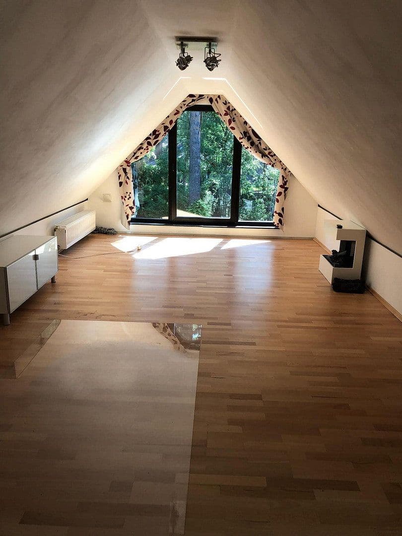 Pronájem bytu 3+1 75 m², Berlin, Berlín Pronájem bytu 3+1 75 m², Berlin, Berlín