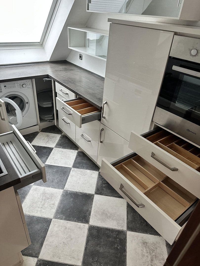Pronájem bytu 3+1 75 m², Berlin, Berlín Pronájem bytu 3+1 75 m², Berlin, Berlín