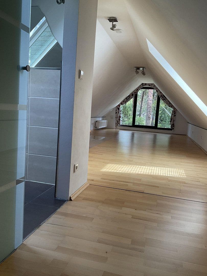 Pronájem bytu 3+1 75 m², Berlin, Berlín Pronájem bytu 3+1 75 m², Berlin, Berlín