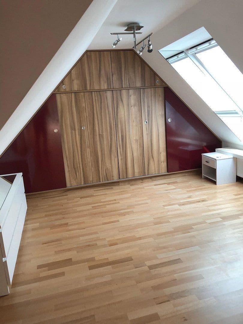 Pronájem bytu 3+1 75 m², Berlin, Berlín Pronájem bytu 3+1 75 m², Berlin, Berlín
