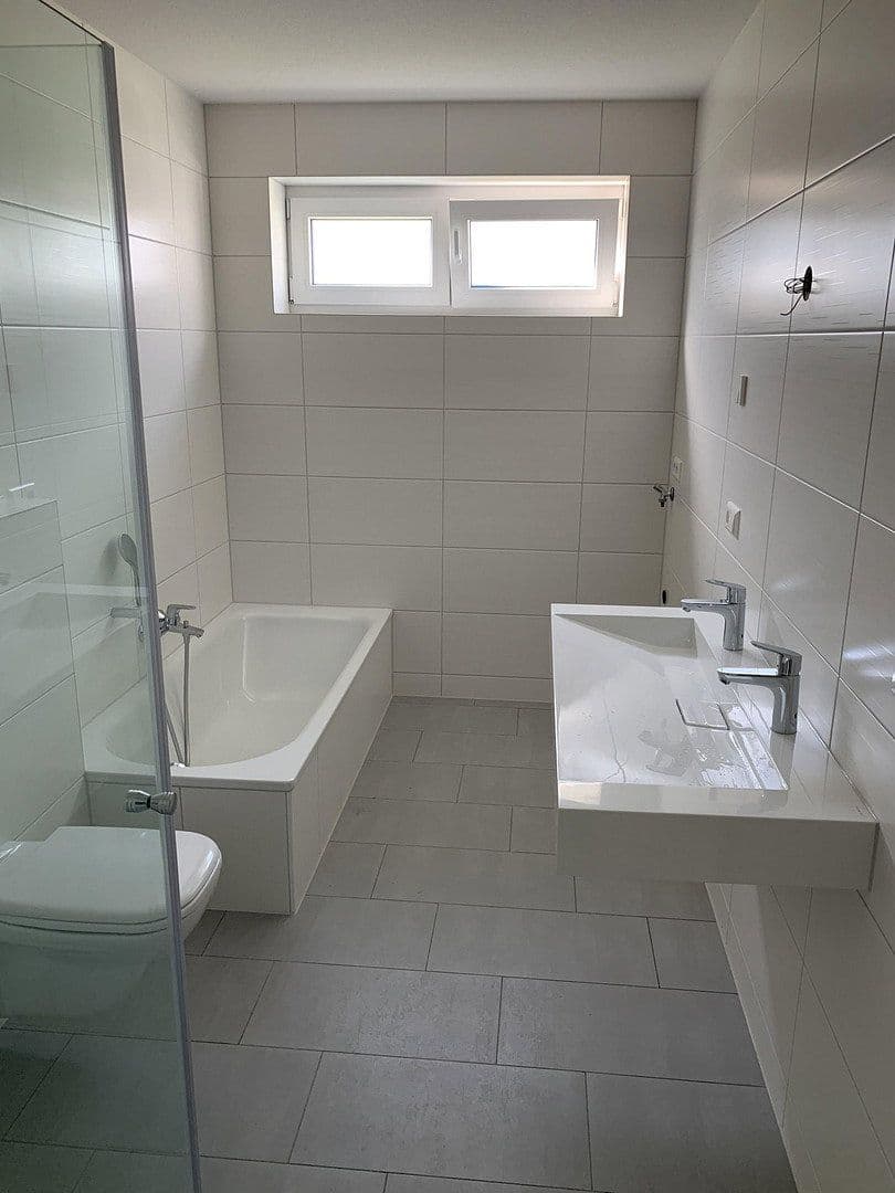 Pronájem bytu 4+1 98 m², Neckarpark 47, Villingen-Schwenningen, Bádensko-Württembersko Pronájem bytu 4+1 98 m², Neckarpark 47, Villingen-Schwenningen, Bádensko-Württembersko