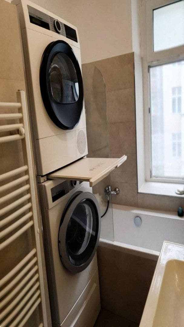 Pronájem bytu 2+1 56 m², Berlin, Berlín Pronájem bytu 2+1 56 m², Berlin, Berlín