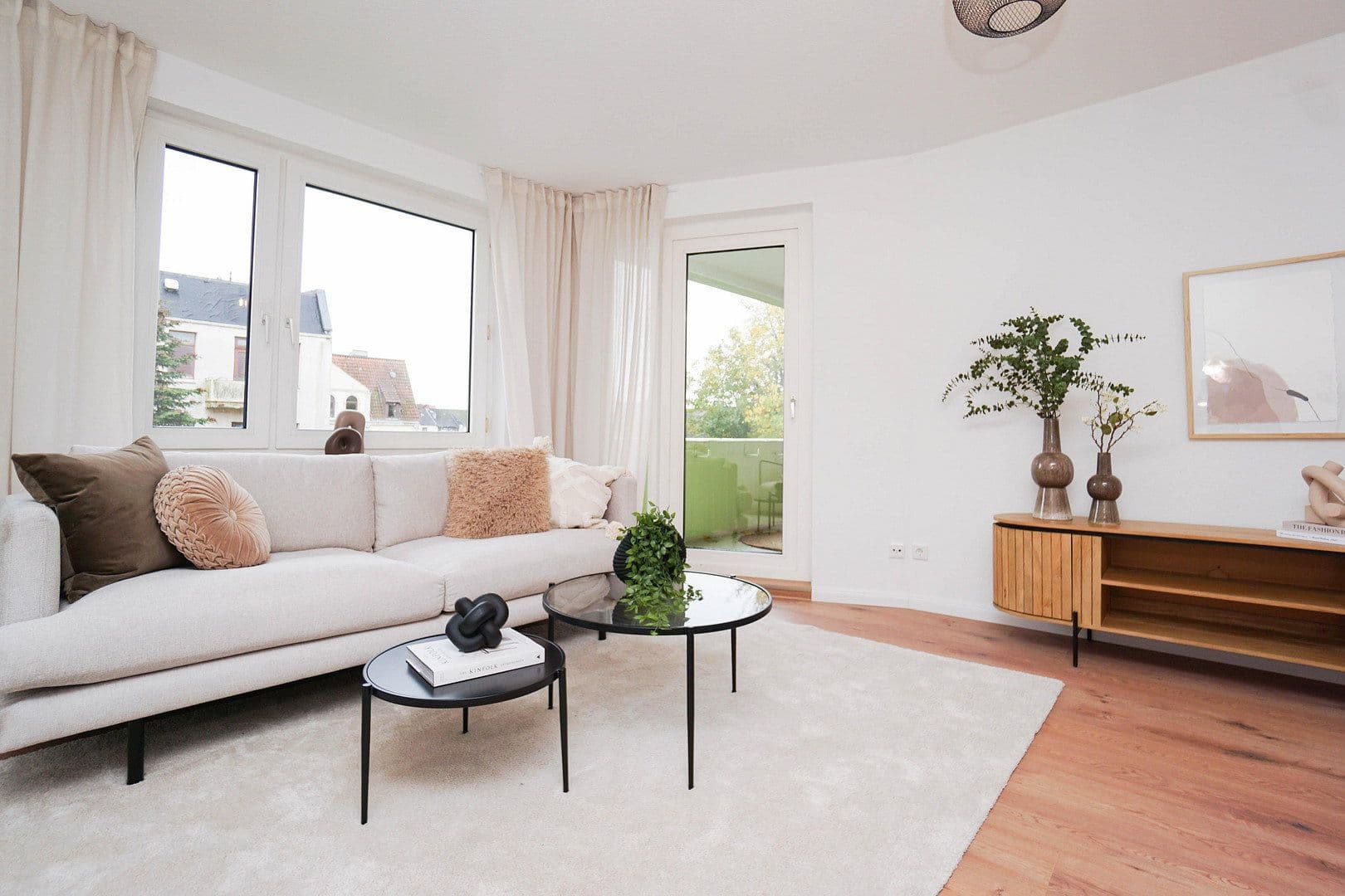 Pronájem bytu 3+1 70 m², Bremerhaven, Bremen Pronájem bytu 3+1 70 m², Bremerhaven, Bremen
