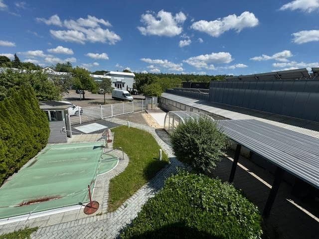 Pronájem nebytového prostoru 2.024 m², Schlierbach, Bádensko-Württembersko Pronájem nebytového prostoru 2.024 m², Schlierbach, Bádensko-Württembersko