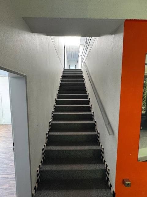 Pronájem nebytového prostoru 2.024 m², Schlierbach, Bádensko-Württembersko Pronájem nebytového prostoru 2.024 m², Schlierbach, Bádensko-Württembersko
