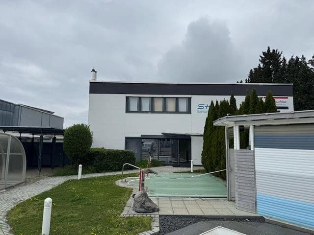Pronájem nebytového prostoru 2.024 m², Schlierbach, Bádensko-Württembersko Pronájem nebytového prostoru 2.024 m², Schlierbach, Bádensko-Württembersko