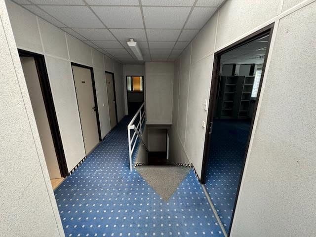 Pronájem nebytového prostoru 2.024 m², Schlierbach, Bádensko-Württembersko Pronájem nebytového prostoru 2.024 m², Schlierbach, Bádensko-Württembersko