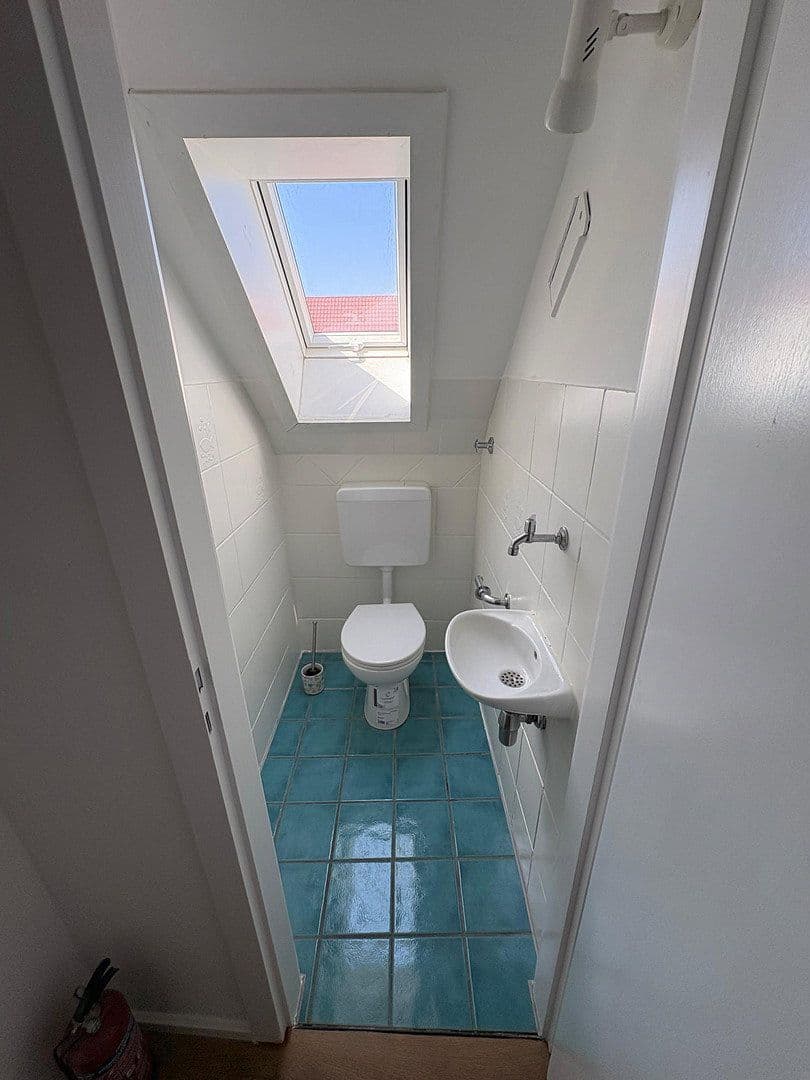 Pronájem bytu 3+1 70 m², Bronnäcker 16, Stuttgart, Bádensko-Württembersko Pronájem bytu 3+1 70 m², Bronnäcker 16, Stuttgart, Bádensko-Württembersko