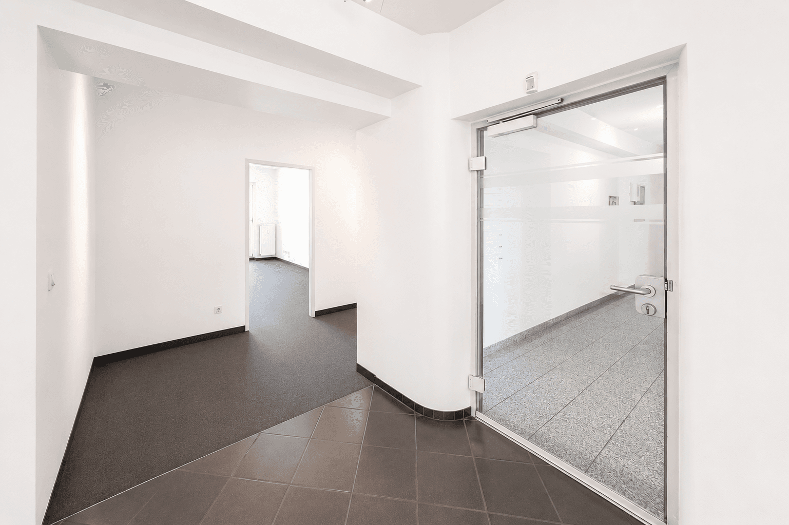 Pronájem kanceláře 364 m², Döppersberg 19, Wuppertal, Severní Porýní-Vestfálsko Pronájem kanceláře 364 m², Döppersberg 19, Wuppertal, Severní Porýní-Vestfálsko
