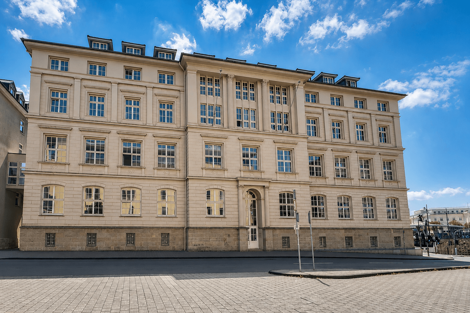 Pronájem kanceláře 364 m², Döppersberg 19, Wuppertal, Severní Porýní-Vestfálsko Pronájem kanceláře 364 m², Döppersberg 19, Wuppertal, Severní Porýní-Vestfálsko