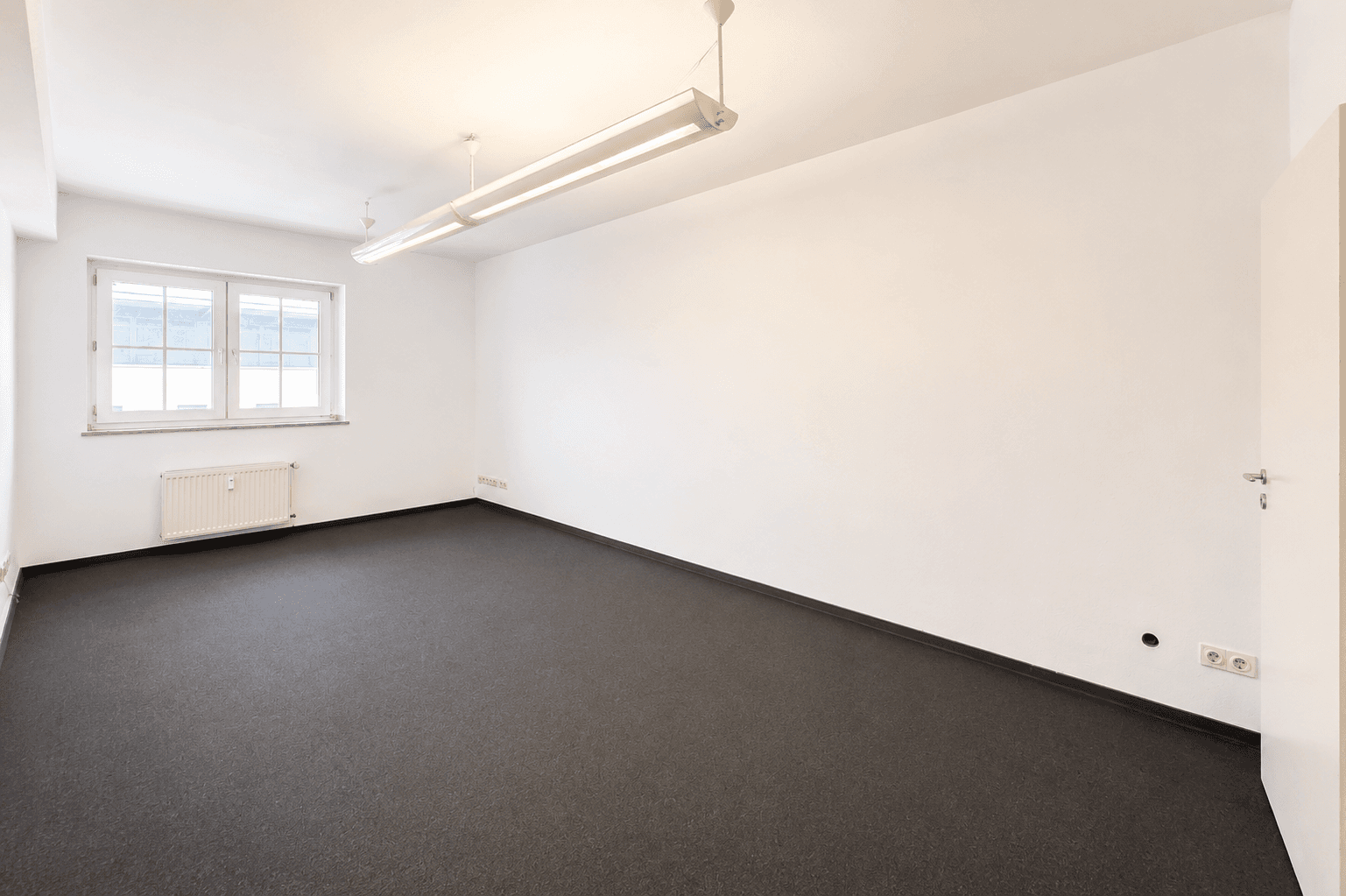 Pronájem kanceláře 364 m², Döppersberg 19, Wuppertal, Severní Porýní-Vestfálsko Pronájem kanceláře 364 m², Döppersberg 19, Wuppertal, Severní Porýní-Vestfálsko