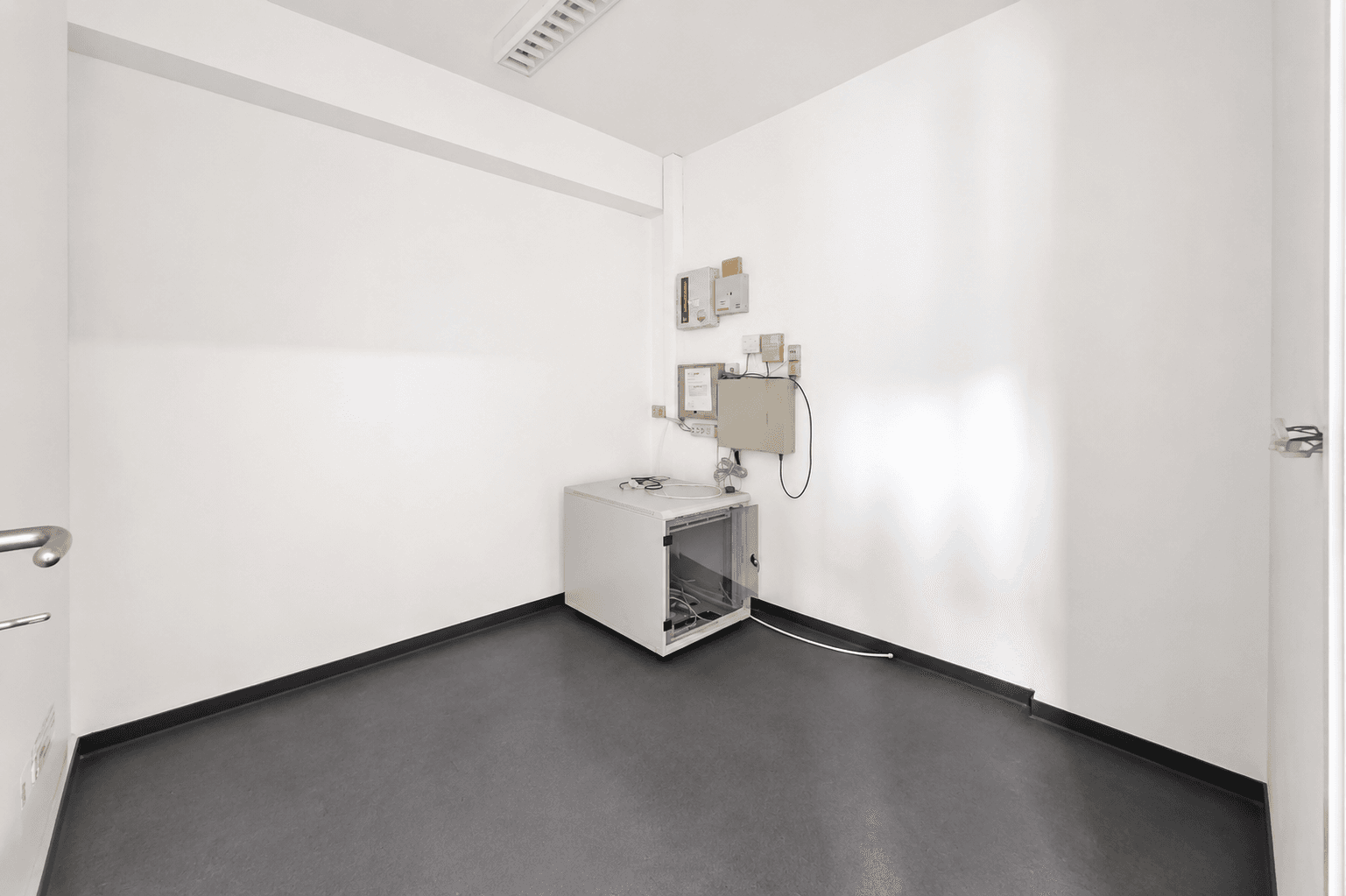 Pronájem kanceláře 364 m², Döppersberg 19, Wuppertal, Severní Porýní-Vestfálsko Pronájem kanceláře 364 m², Döppersberg 19, Wuppertal, Severní Porýní-Vestfálsko