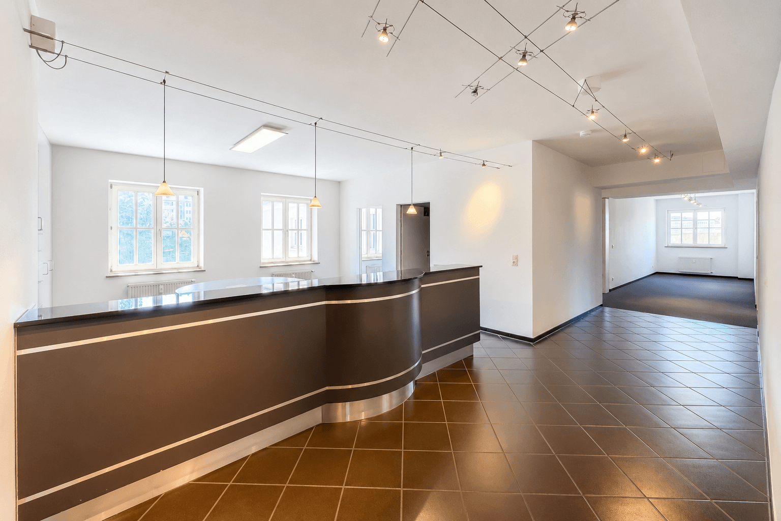 Pronájem kanceláře 364 m², Döppersberg 19, Wuppertal, Severní Porýní-Vestfálsko Pronájem kanceláře 364 m², Döppersberg 19, Wuppertal, Severní Porýní-Vestfálsko