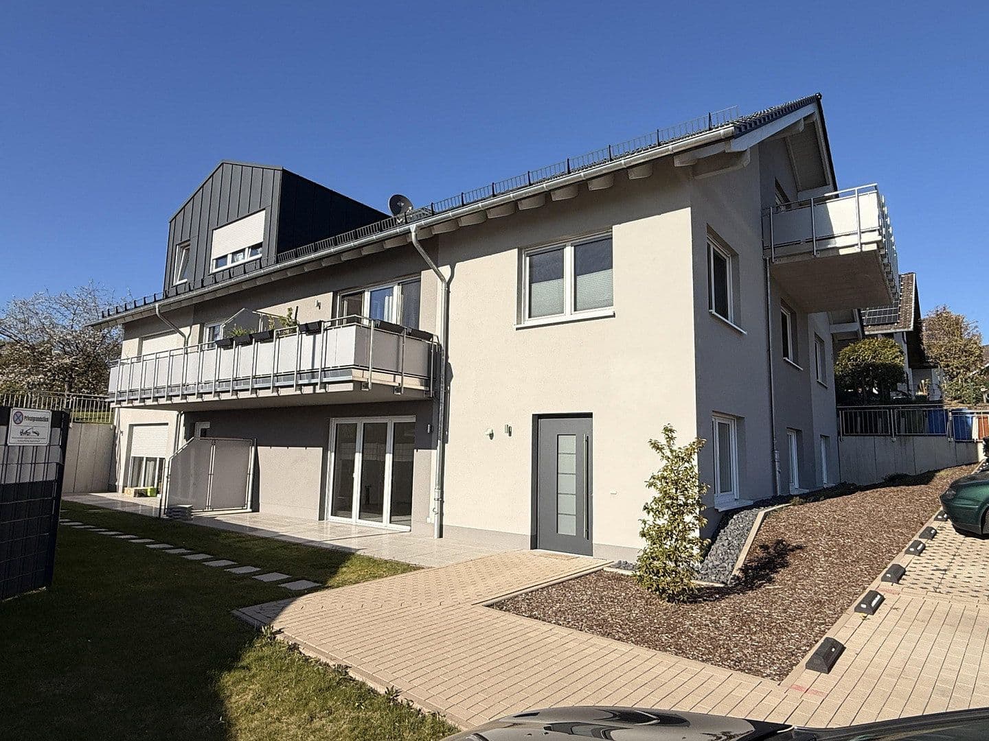 Pronájem bytu 3+kk 115 m², Höhenstraße 2, Hümmerich, Porýní-Falc Pronájem bytu 3+kk 115 m², Höhenstraße 2, Hümmerich, Porýní-Falc