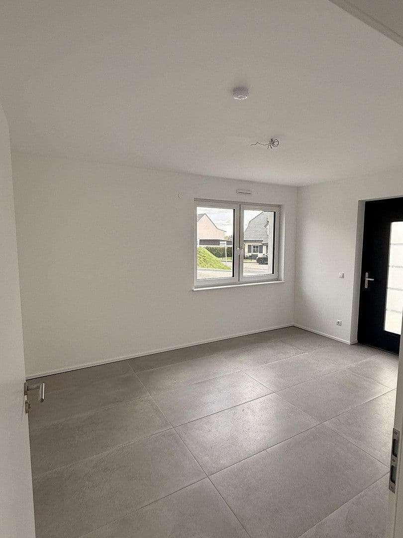 Pronájem bytu 3+kk 115 m², Höhenstraße 2, Hümmerich, Porýní-Falc Pronájem bytu 3+kk 115 m², Höhenstraße 2, Hümmerich, Porýní-Falc