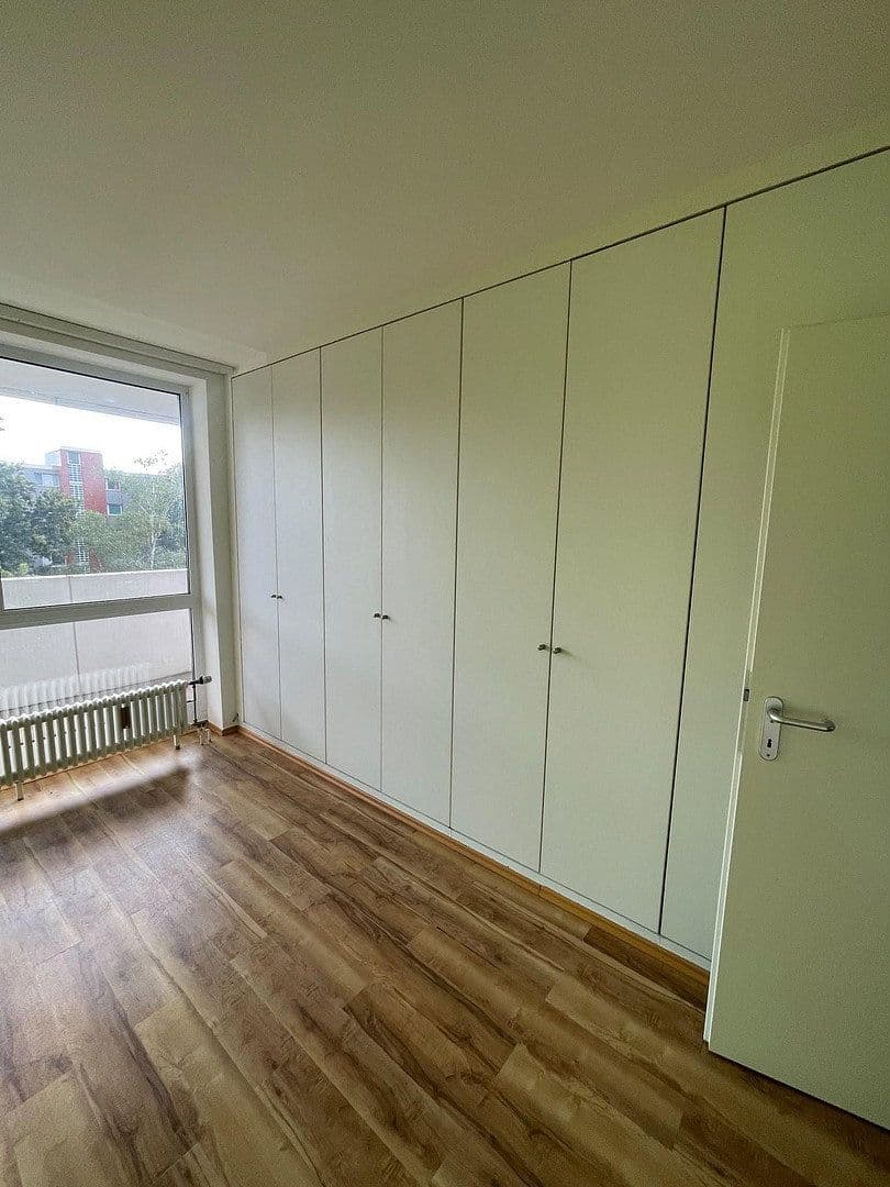 Pronájem bytu 3+1 90 m², Kaarst, Severní Porýní-Vestfálsko Pronájem bytu 3+1 90 m², Kaarst, Severní Porýní-Vestfálsko