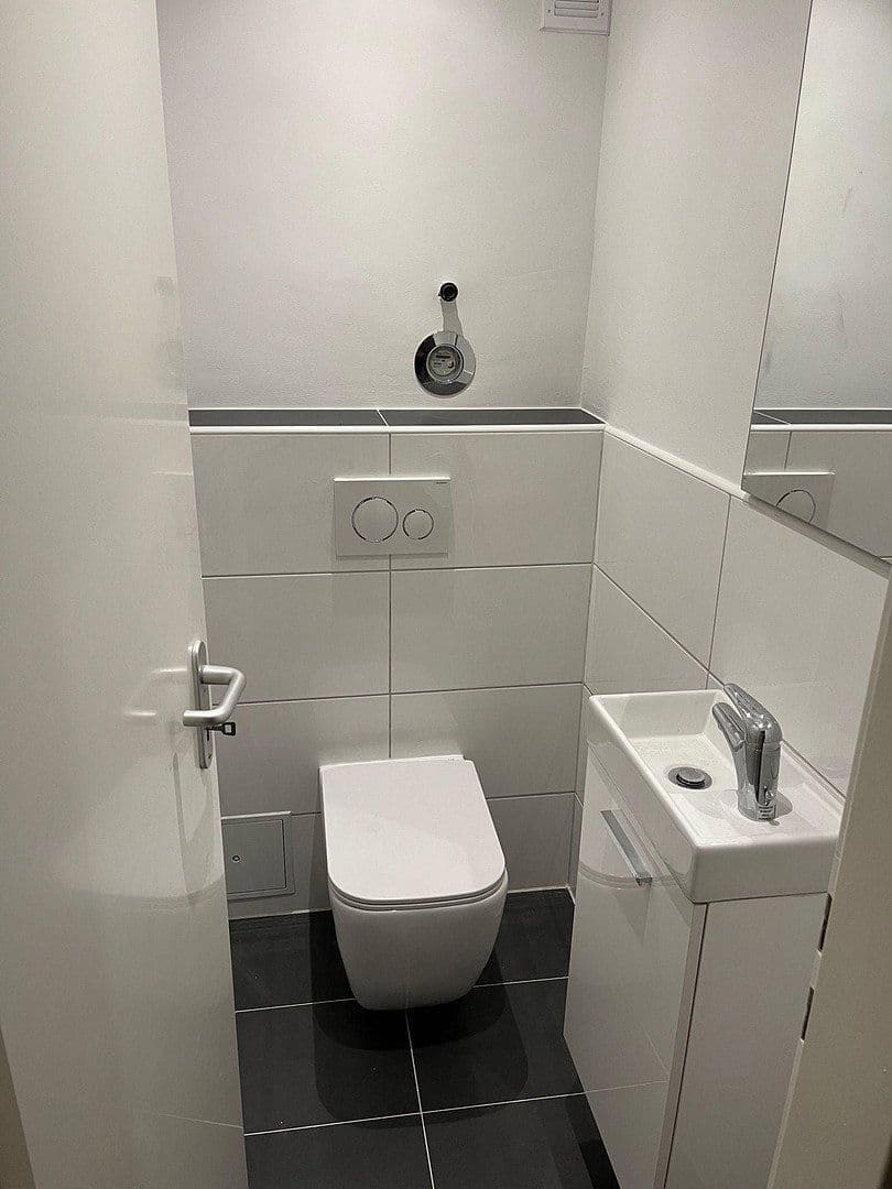 Pronájem bytu 3+1 90 m², Kaarst, Severní Porýní-Vestfálsko Pronájem bytu 3+1 90 m², Kaarst, Severní Porýní-Vestfálsko