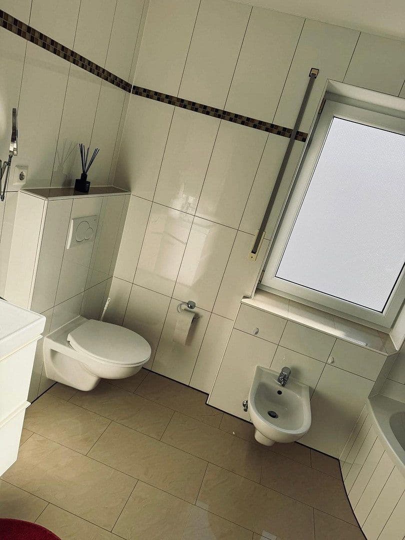 Prodej domu 180 m², pozemek 300 m², Künzelsau, Bádensko-Württembersko Prodej domu 180 m², pozemek 300 m², Künzelsau, Bádensko-Württembersko