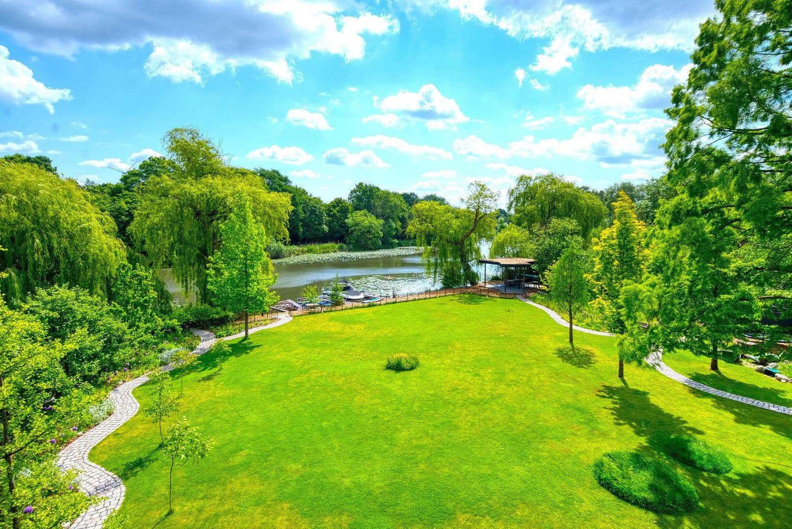 Prodej domu 450 m², pozemek 3.700 m², Hamburg, Hamburg Prodej domu 450 m², pozemek 3.700 m², Hamburg, Hamburg