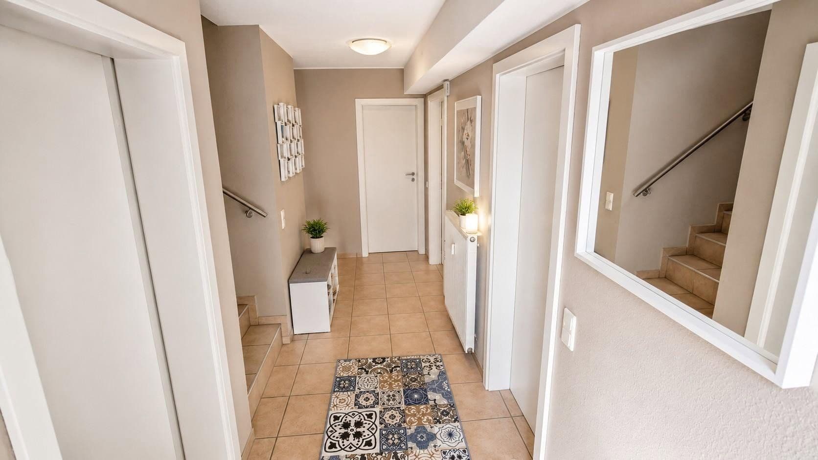 Pronájem bytu 5+1 125 m², Westumer Straße 19, Sinzig, Porýní-Falc Pronájem bytu 5+1 125 m², Westumer Straße 19, Sinzig, Porýní-Falc