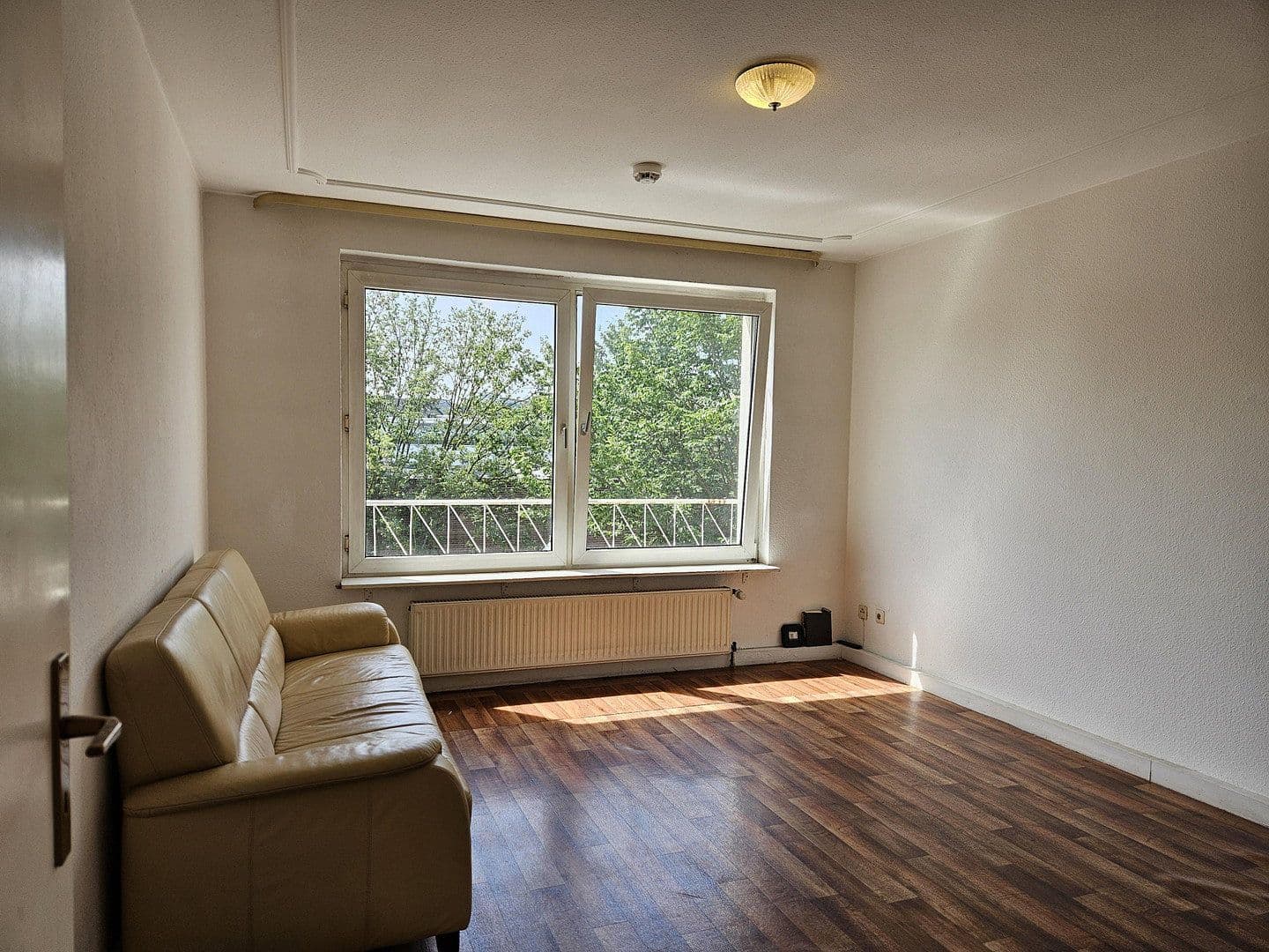 Prodej bytu 2+1 46 m², Sonnenstr. 36, Düsseldorf, Severní Porýní-Vestfálsko Prodej bytu 2+1 46 m², Sonnenstr. 36, Düsseldorf, Severní Porýní-Vestfálsko