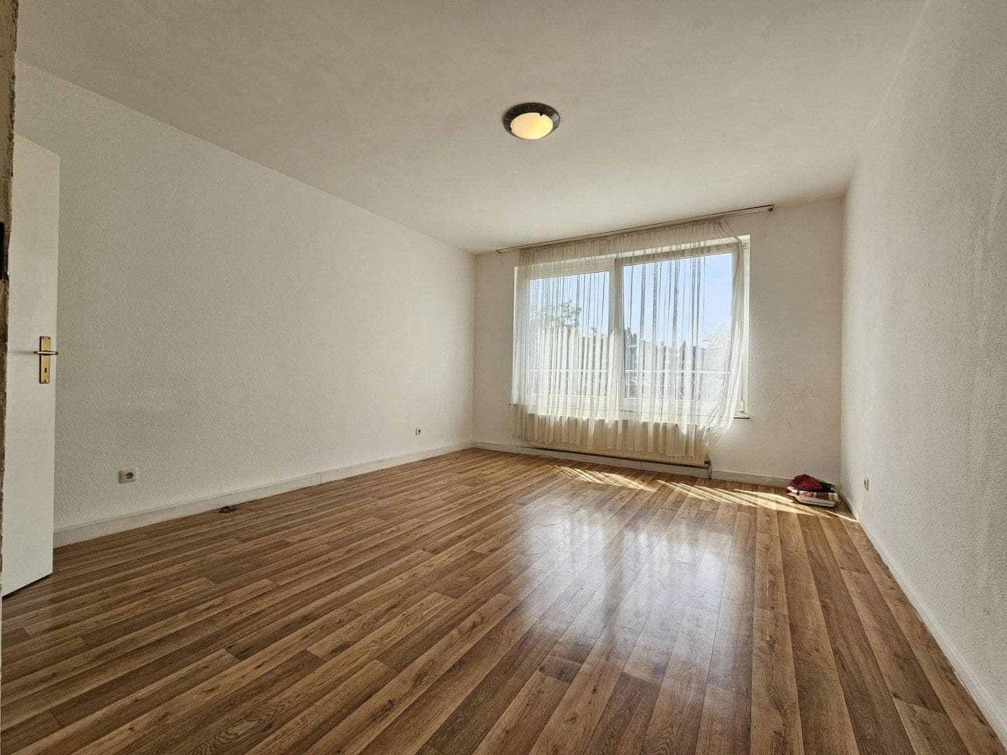 Prodej bytu 2+1 46 m², Sonnenstr. 36, Düsseldorf, Severní Porýní-Vestfálsko Prodej bytu 2+1 46 m², Sonnenstr. 36, Düsseldorf, Severní Porýní-Vestfálsko