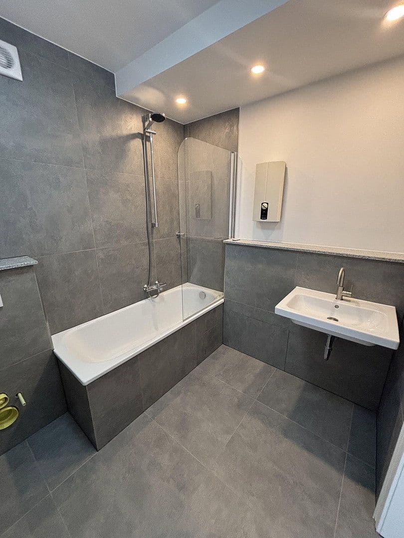 Pronájem bytu 2+kk 62 m², Lothringer Str. 07-15, Oberhausen, Severní Porýní-Vestfálsko Pronájem bytu 2+kk 62 m², Lothringer Str. 07-15, Oberhausen, Severní Porýní-Vestfálsko