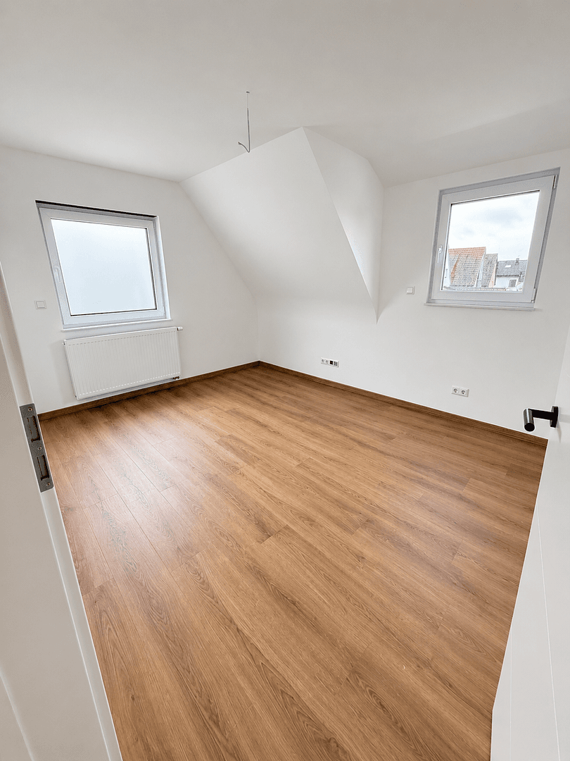 Prodej domu 180 m², pozemek 570 m², Gehenbühlstr 4, Gerlingen, Bádensko-Württembersko Prodej domu 180 m², pozemek 570 m², Gehenbühlstr 4, Gerlingen, Bádensko-Württembersko