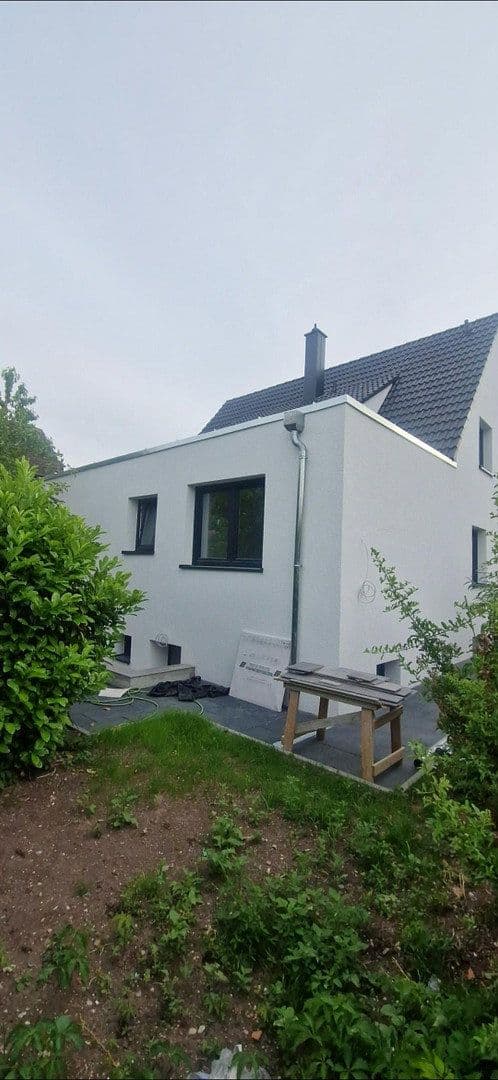 Prodej domu 180 m², pozemek 570 m², Gehenbühlstr 4, Gerlingen, Bádensko-Württembersko Prodej domu 180 m², pozemek 570 m², Gehenbühlstr 4, Gerlingen, Bádensko-Württembersko