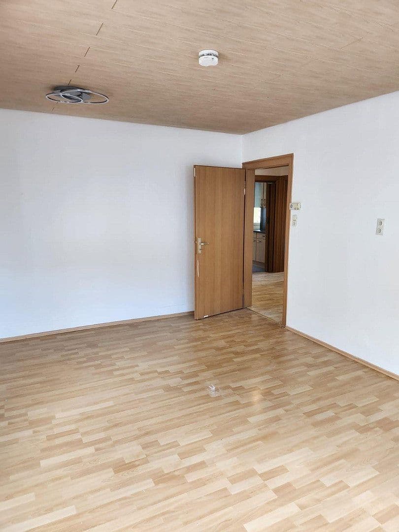 Pronájem bytu 4+1 92 m², Tösstrasse 2, Schramberg, Bádensko-Württembersko Pronájem bytu 4+1 92 m², Tösstrasse 2, Schramberg, Bádensko-Württembersko