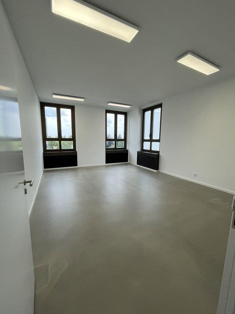 Pronájem kanceláře 297 m², Zielstattstr. 10a, München, Bavorsko Pronájem kanceláře 297 m², Zielstattstr. 10a, München, Bavorsko