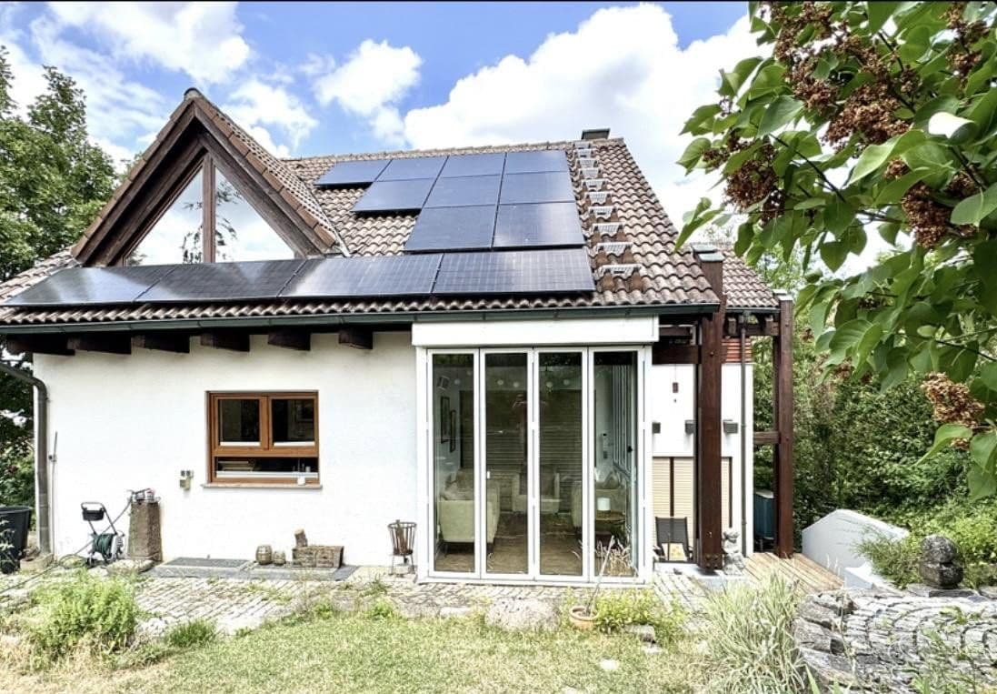 Prodej domu 286 m², pozemek 450 m², Höchberg, Bavorsko Prodej domu 286 m², pozemek 450 m², Höchberg, Bavorsko